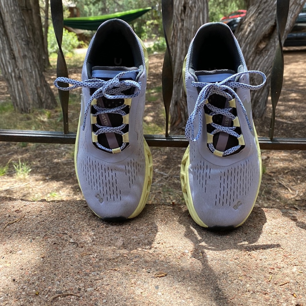 OnCloud Monster Running Shoes size 9